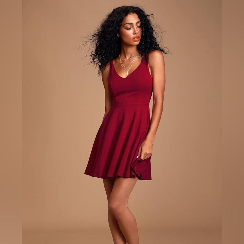 Lulus Red Date Night‎ Fit & Flare Mini Dress V Neck Party Cocktail Small Classic